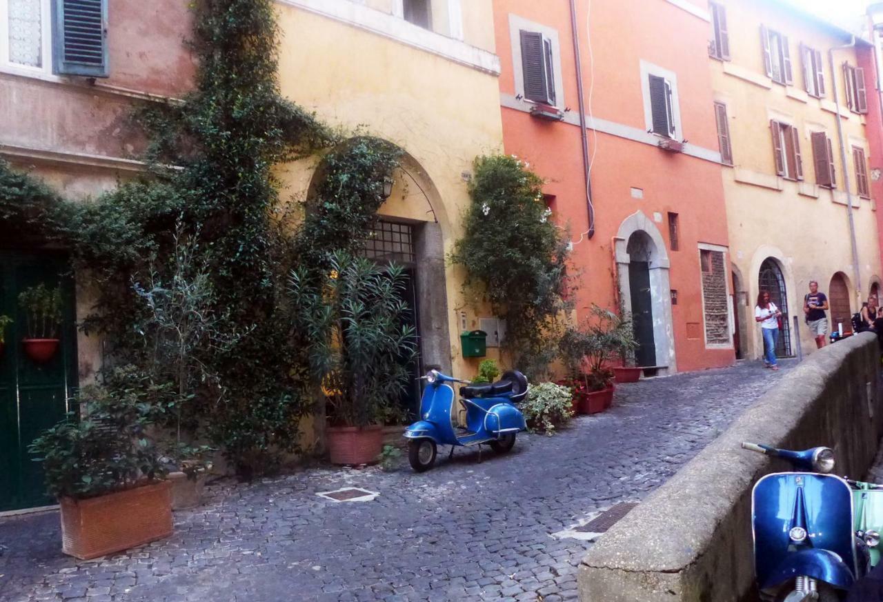 Torre Tolomei Trastevere Рим Екстер'єр фото